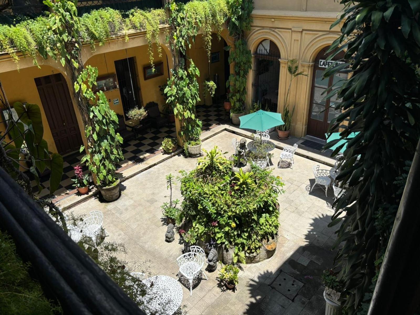 Hotel Spring Гватемала Экстерьер фото