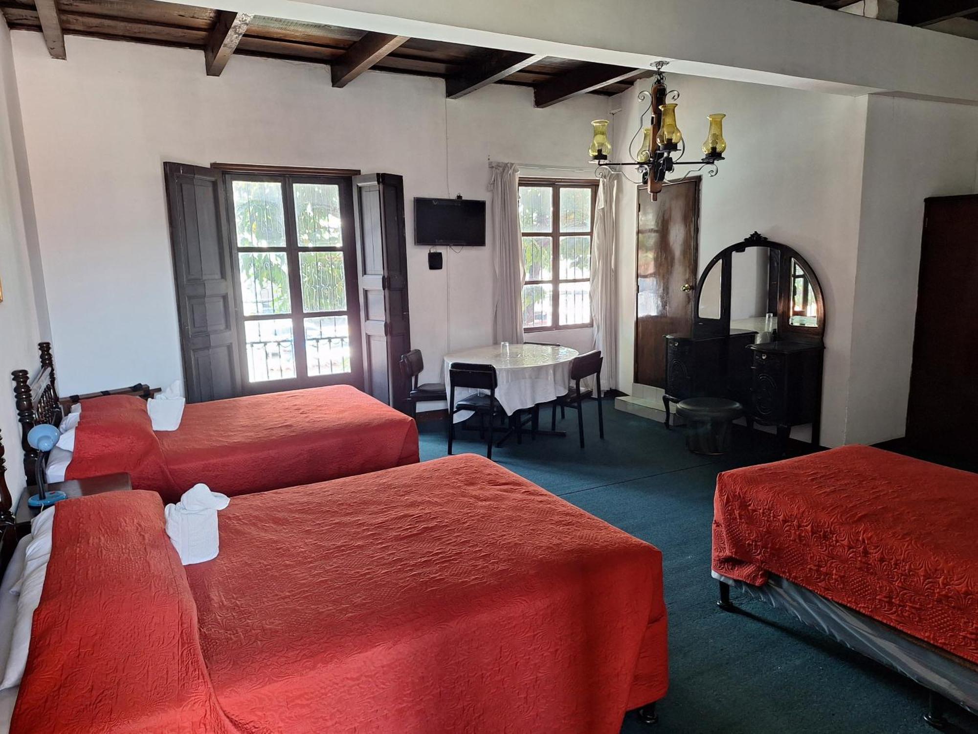 Hotel Spring Гватемала Экстерьер фото