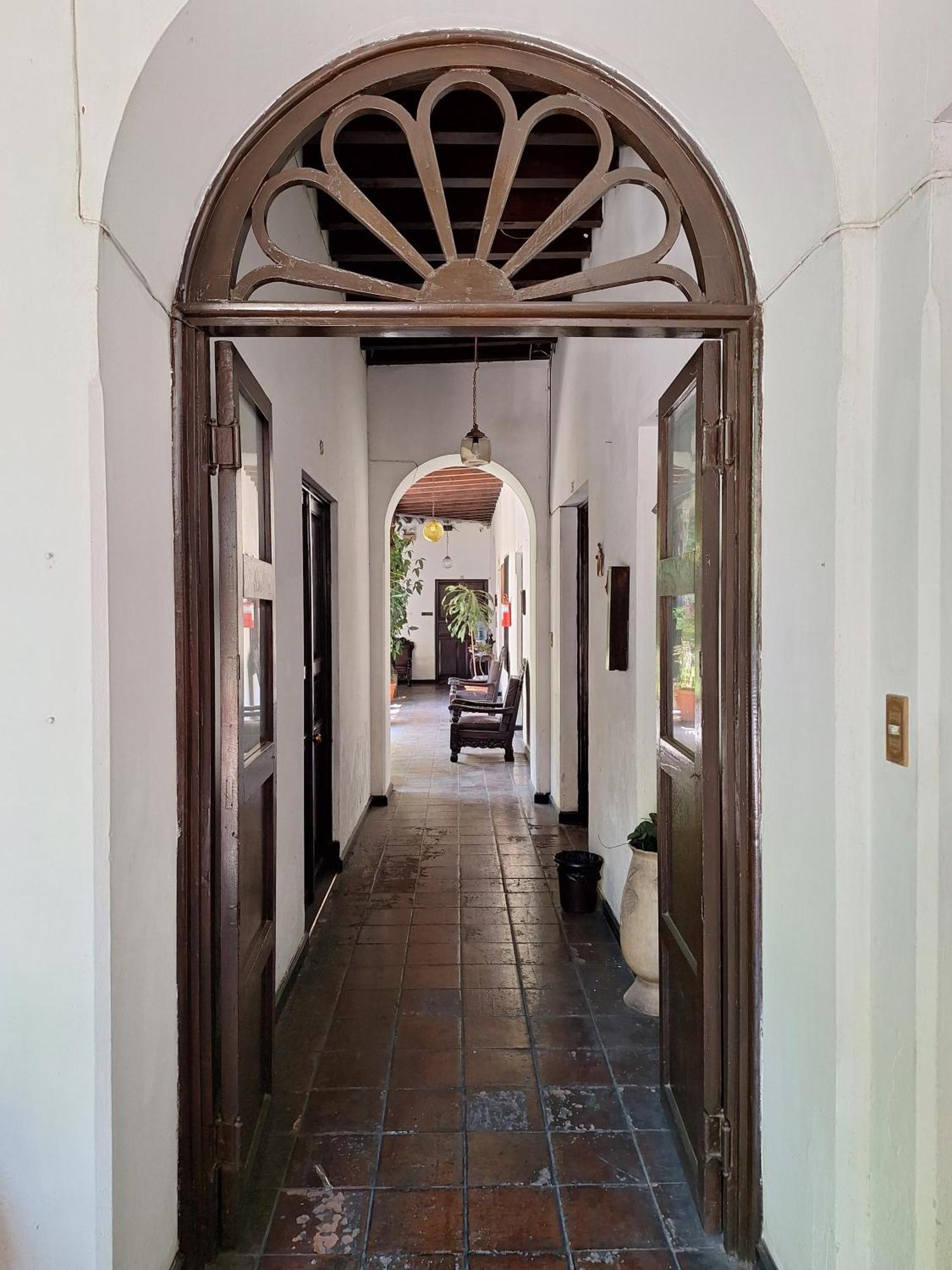 Hotel Spring Гватемала Экстерьер фото